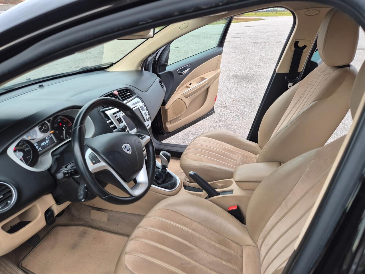 Lancia Delta 1.6 MJT Gold FULL