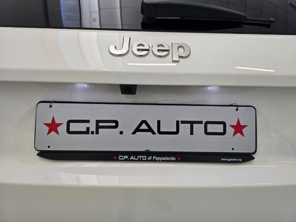 Jeep Avenger 1.2 Turbo 100 CV e-Hybrid Summit
