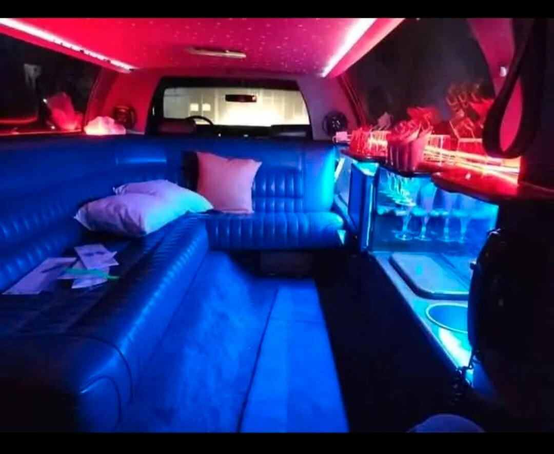 Lincoln Continental LIMOUSINE Town Car Stretch 9 Posti