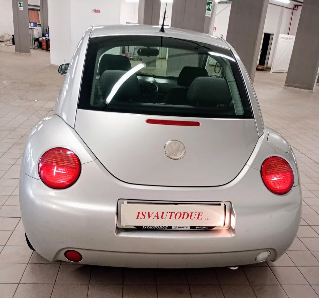 Volkswagen New Beetle 1.9 TDI 101CV