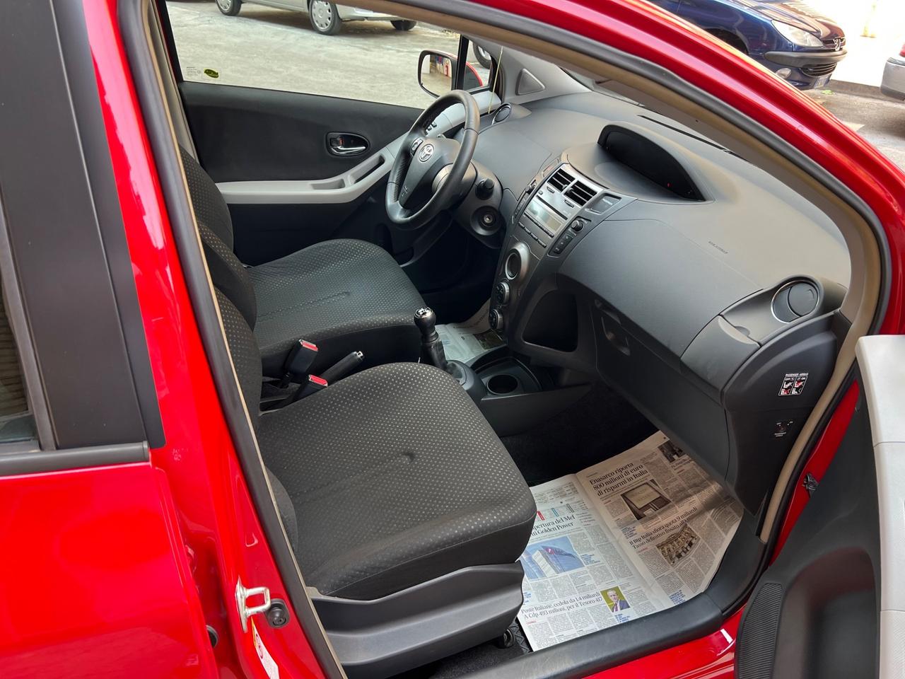 Toyota Yaris 1.0 5 porte Now