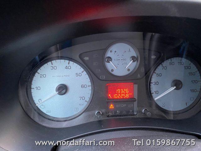 PEUGEOT Partner Tepee BlueHDi 100 4x4 Active Traction Control