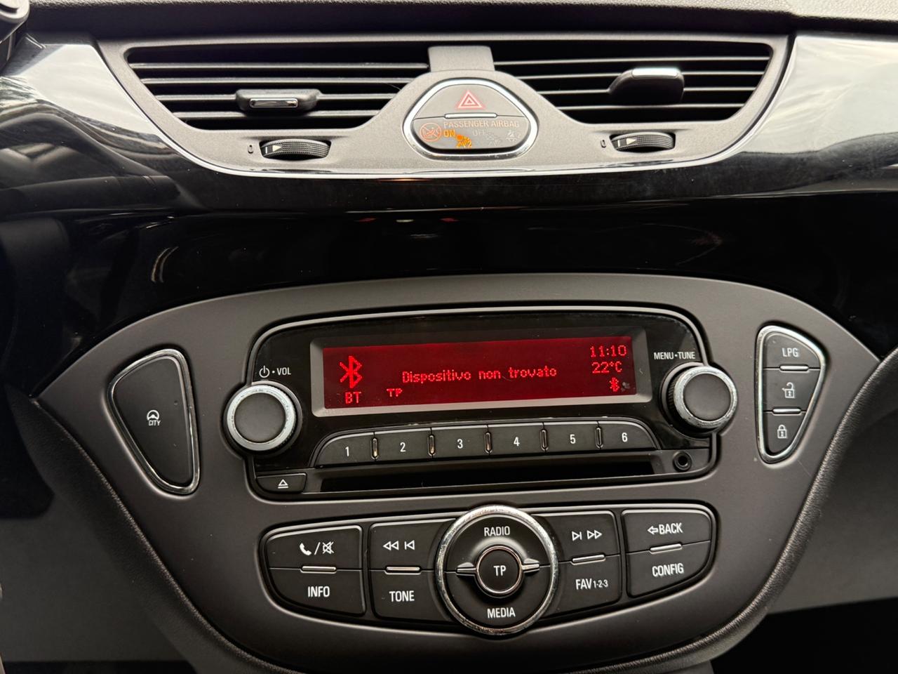 Opel Corsa 1.4 90CV GPL Tech 5 porte Cosmo