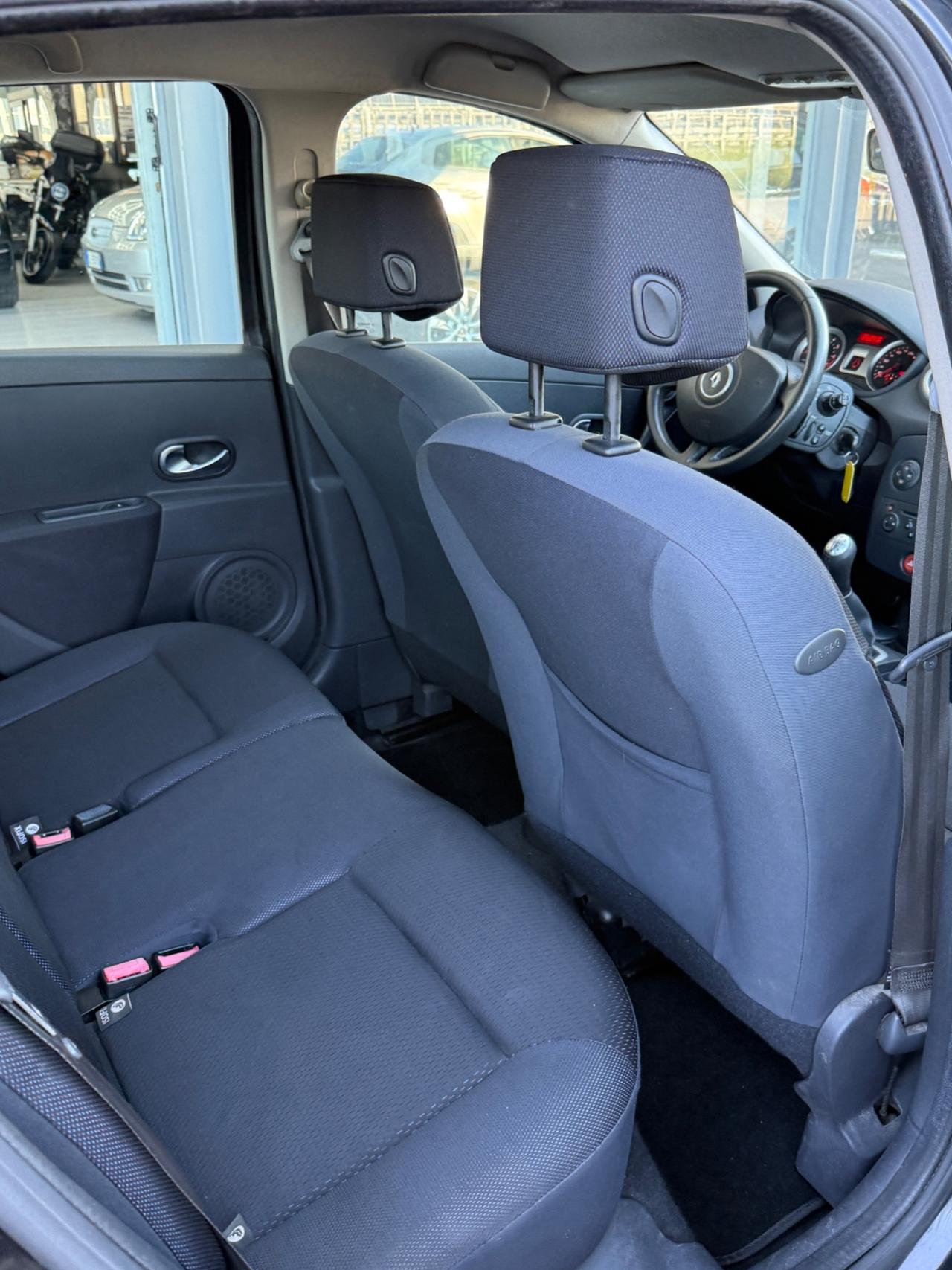 Renault Clio 1.2 16V 5 porte Luxe