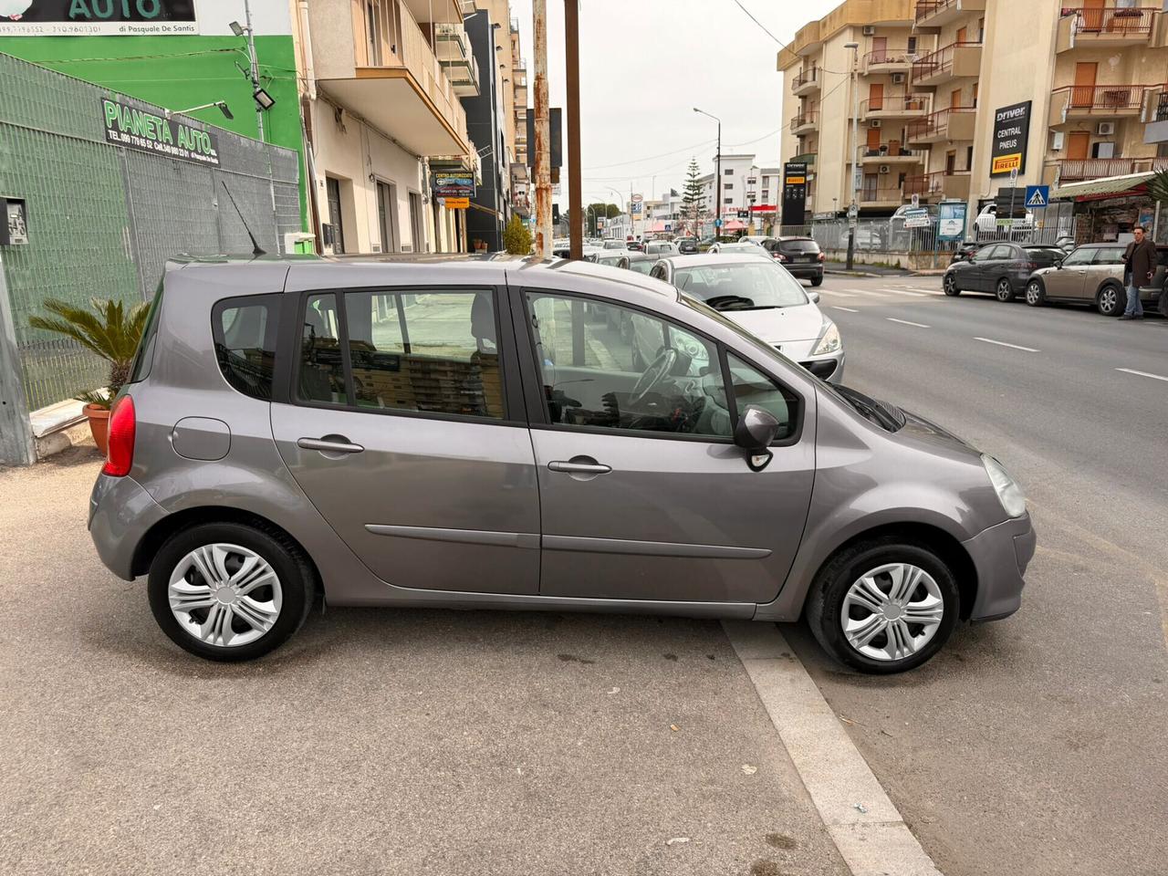 Renault Modus Grand 1.5 DIESEL - Anno 2011 - NEOPATENTATO