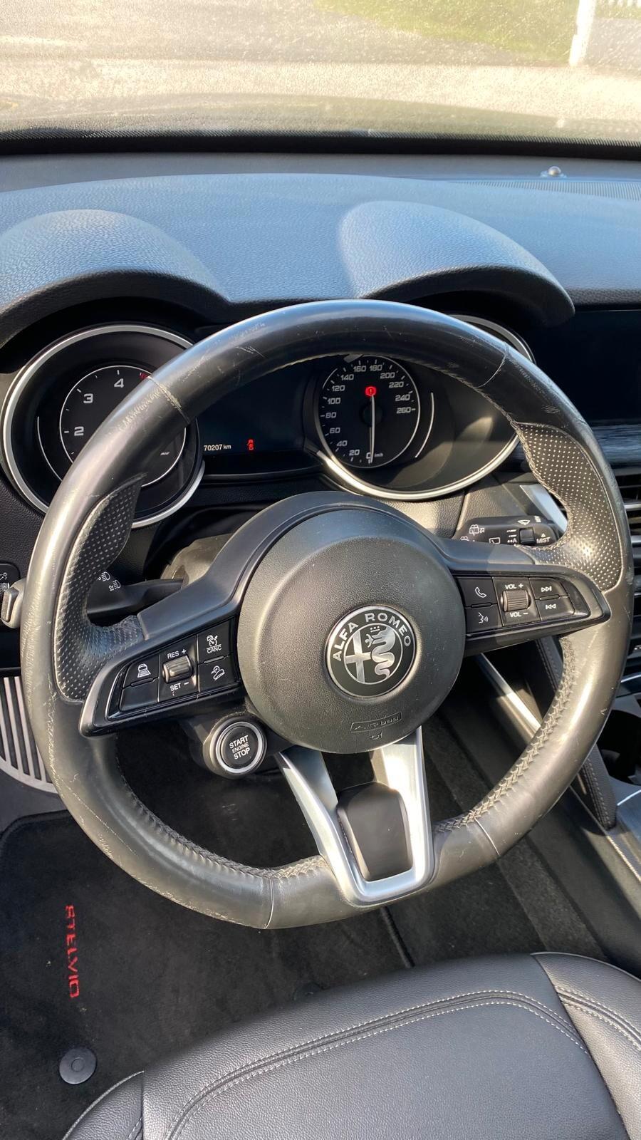 Alfa Romeo Stelvio 2.2 Turbodiesel 190 CV AT8 RWD Executive