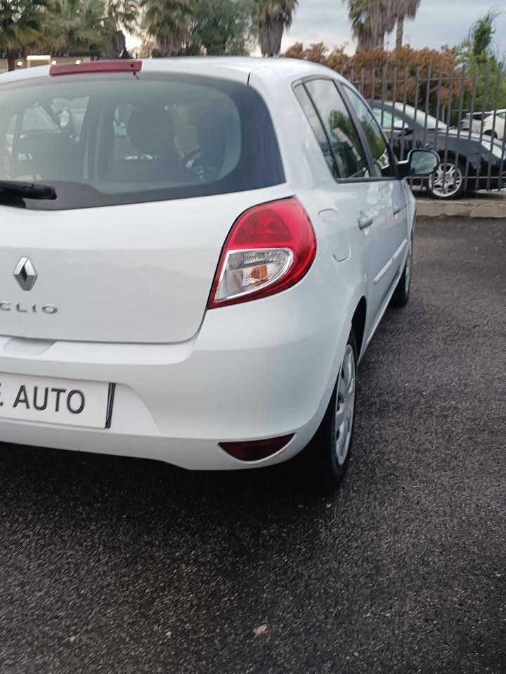 Renault Clio 1.2 16V 5 porte GPL Yahoo!