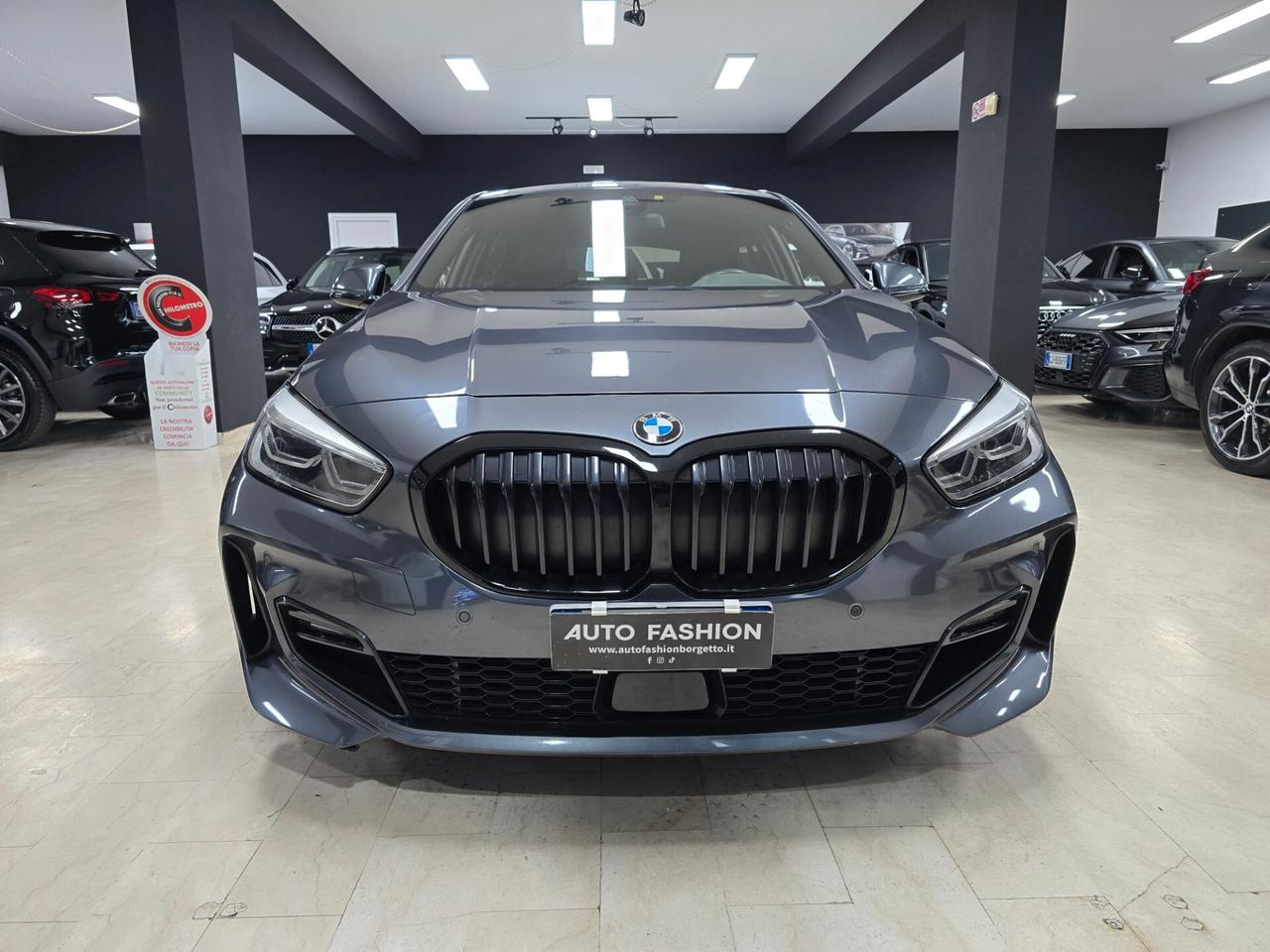 Bmw 118 118d 5p. Msport