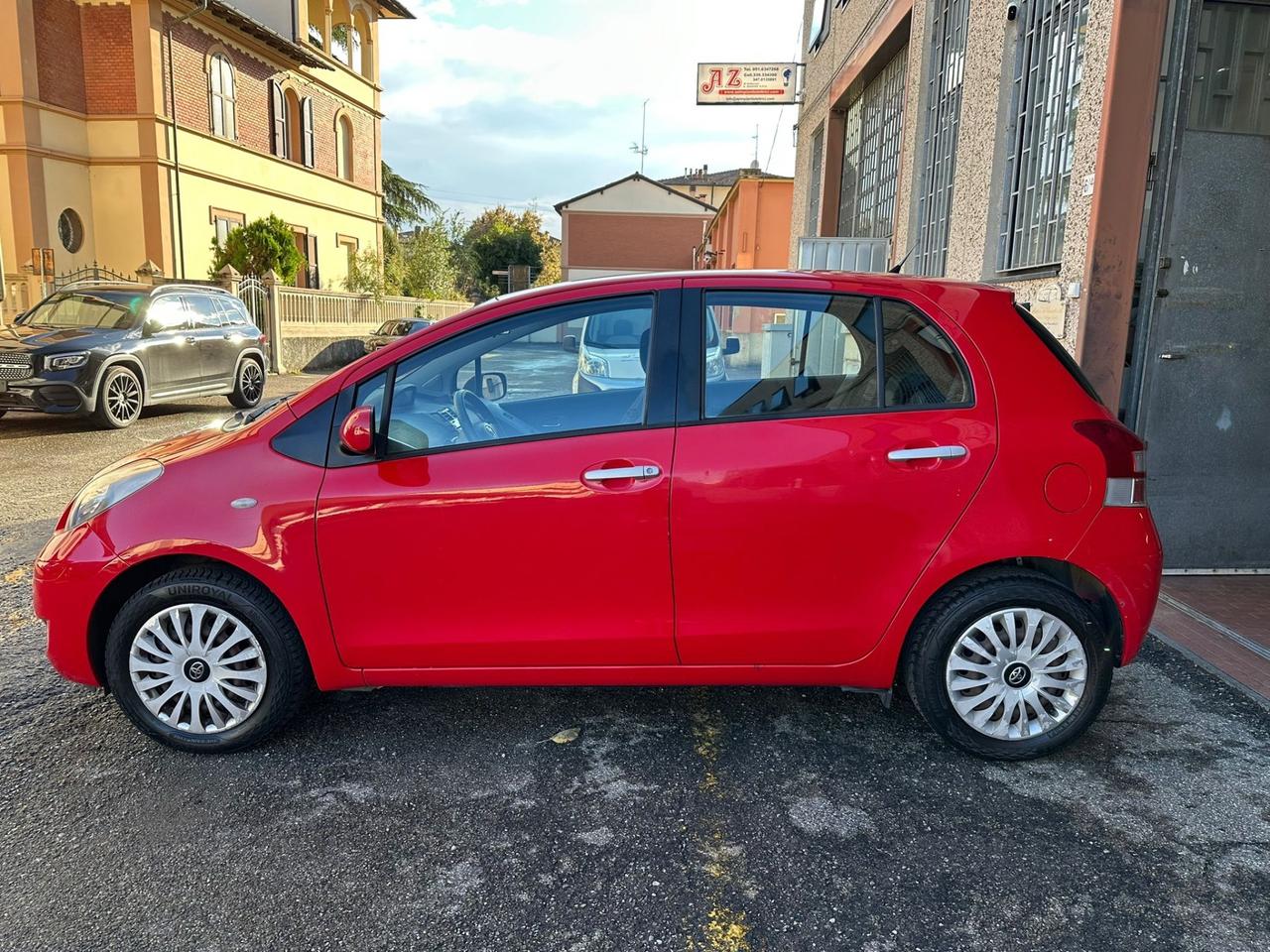Toyota Yaris 1.3 5 porte Sol