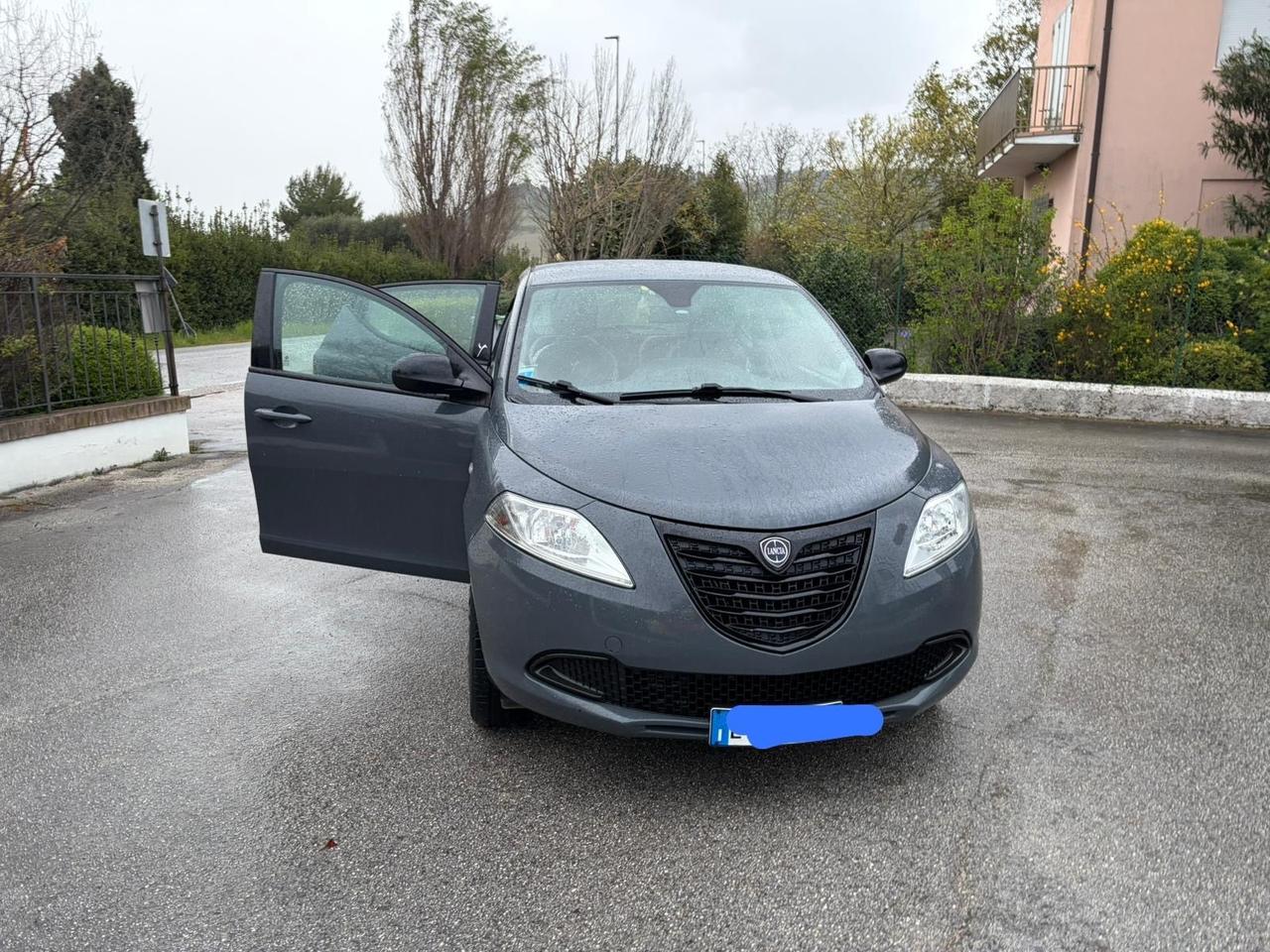 Lancia Ypsilon Metano Ecochic Elefantino