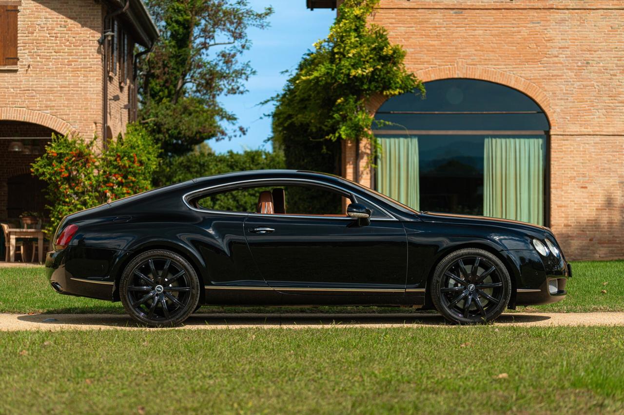 BENTLEY CONTINENTAL GT - RDS01258