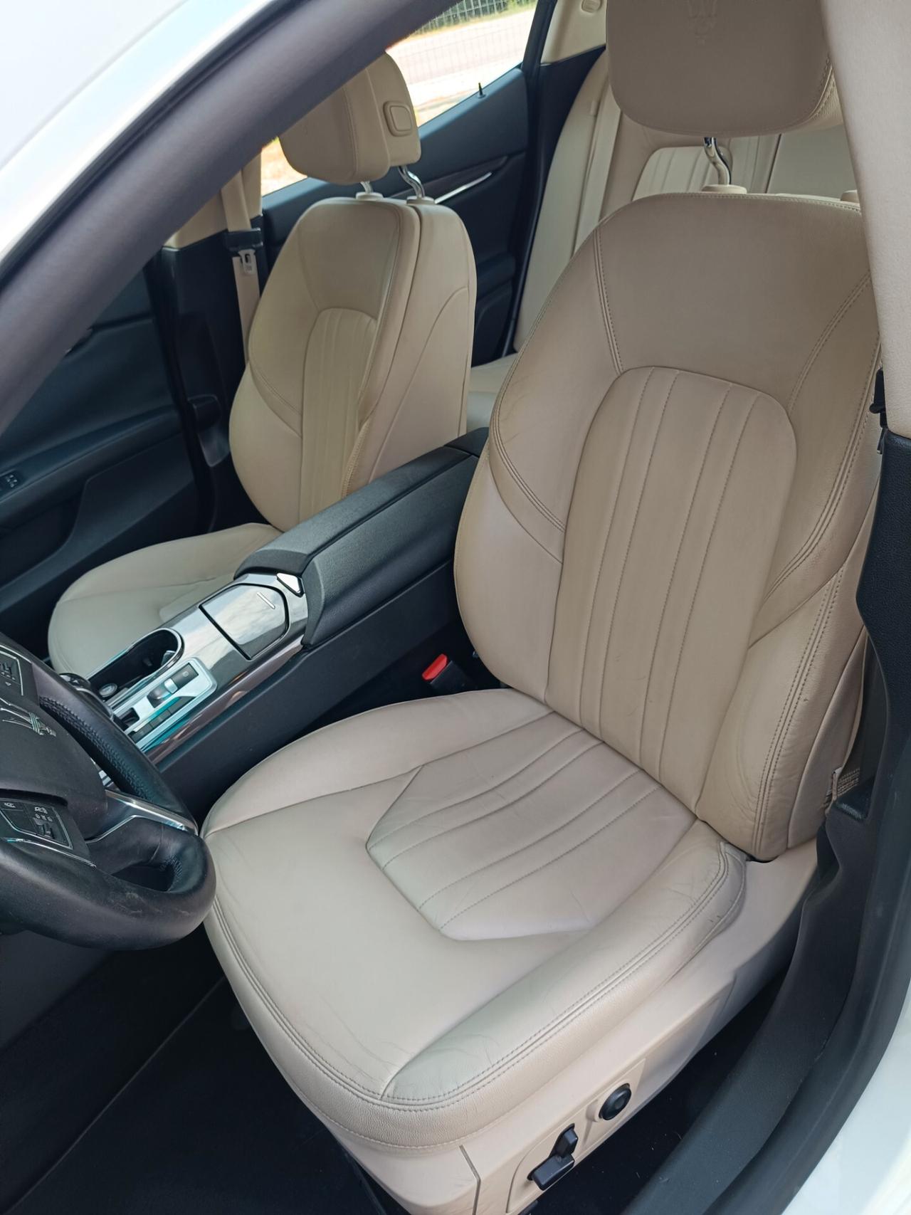 Maserati Ghibli V6 Diesel 250cv
