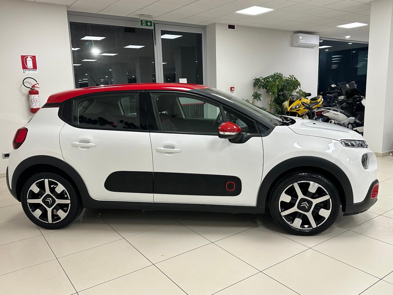 Citroen C3 BlueHDi 100 S&S Shine PACK - 2018