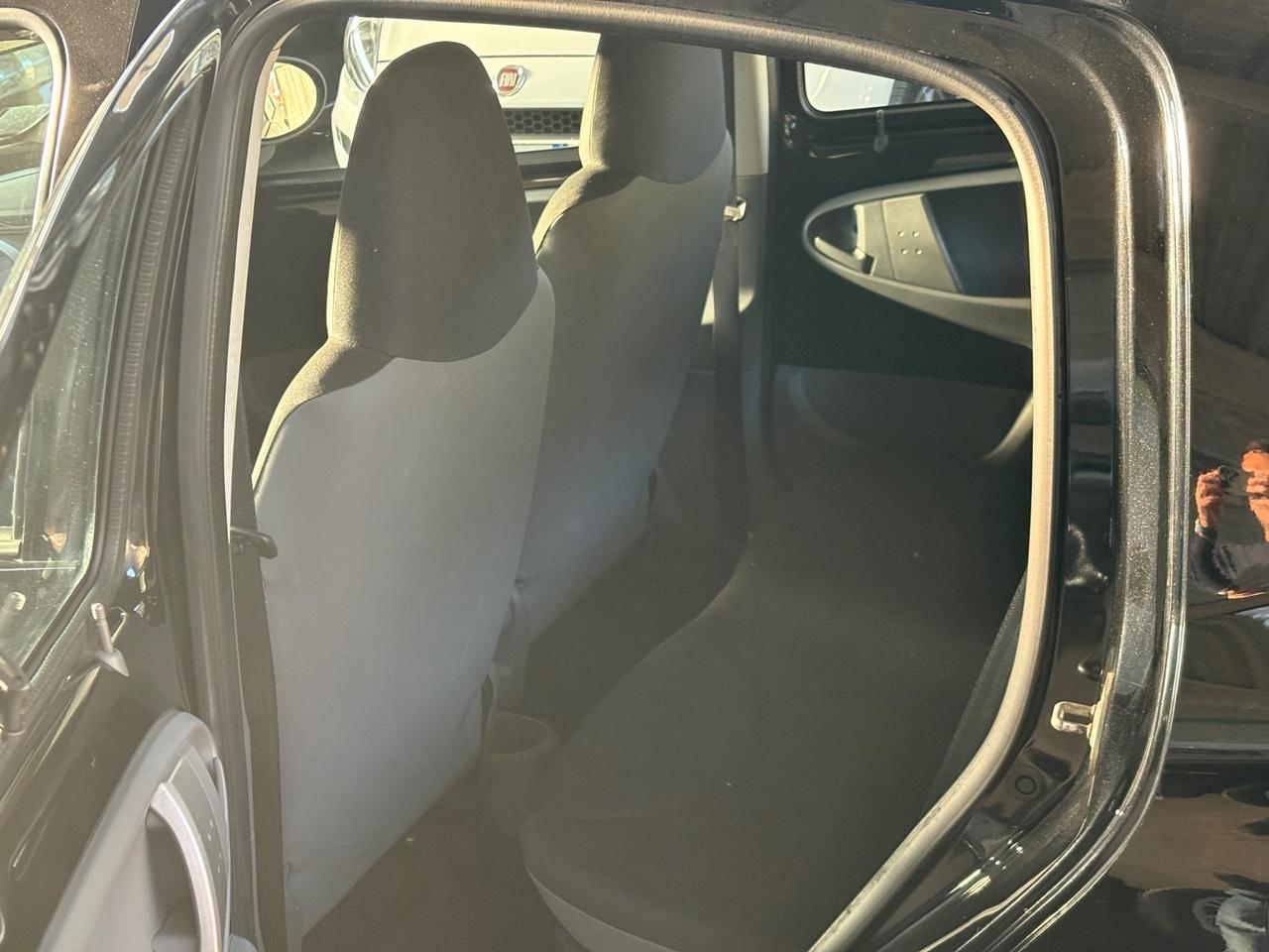 Toyota Aygo 1.0 12V VVT-i 5 porte Now