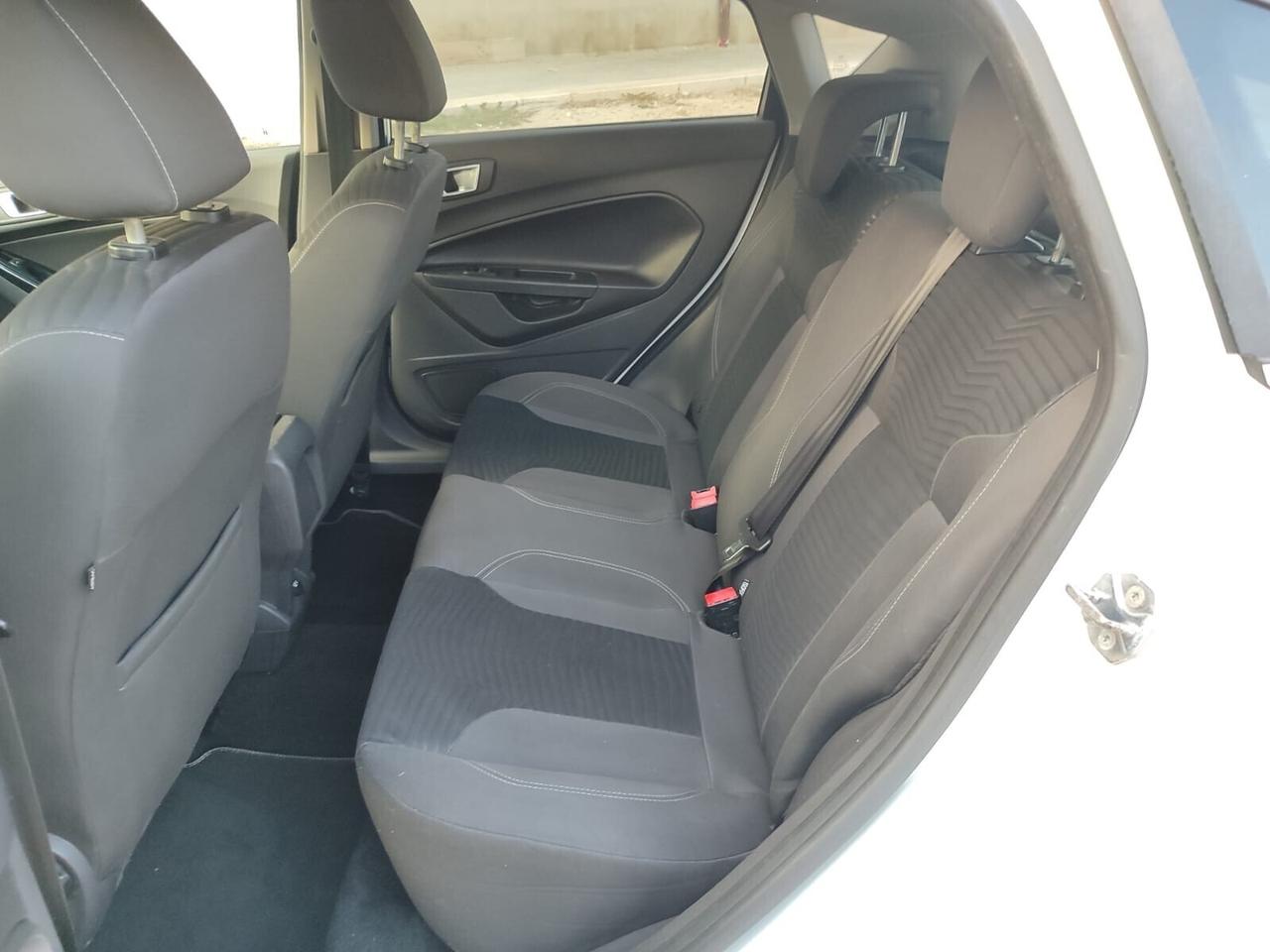Ford Fiesta 1.5 TDCi 75CV Titanium