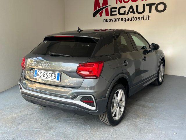 AUDI Q2 30 TDI S line Edition