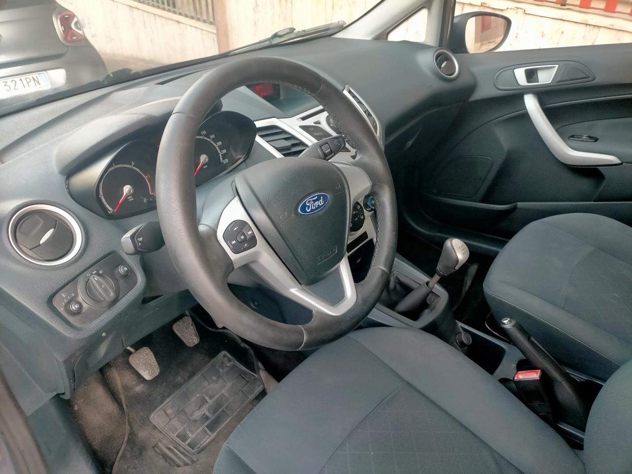 Ford Fiesta 1.4 TDCi 70CV 5 porte Business