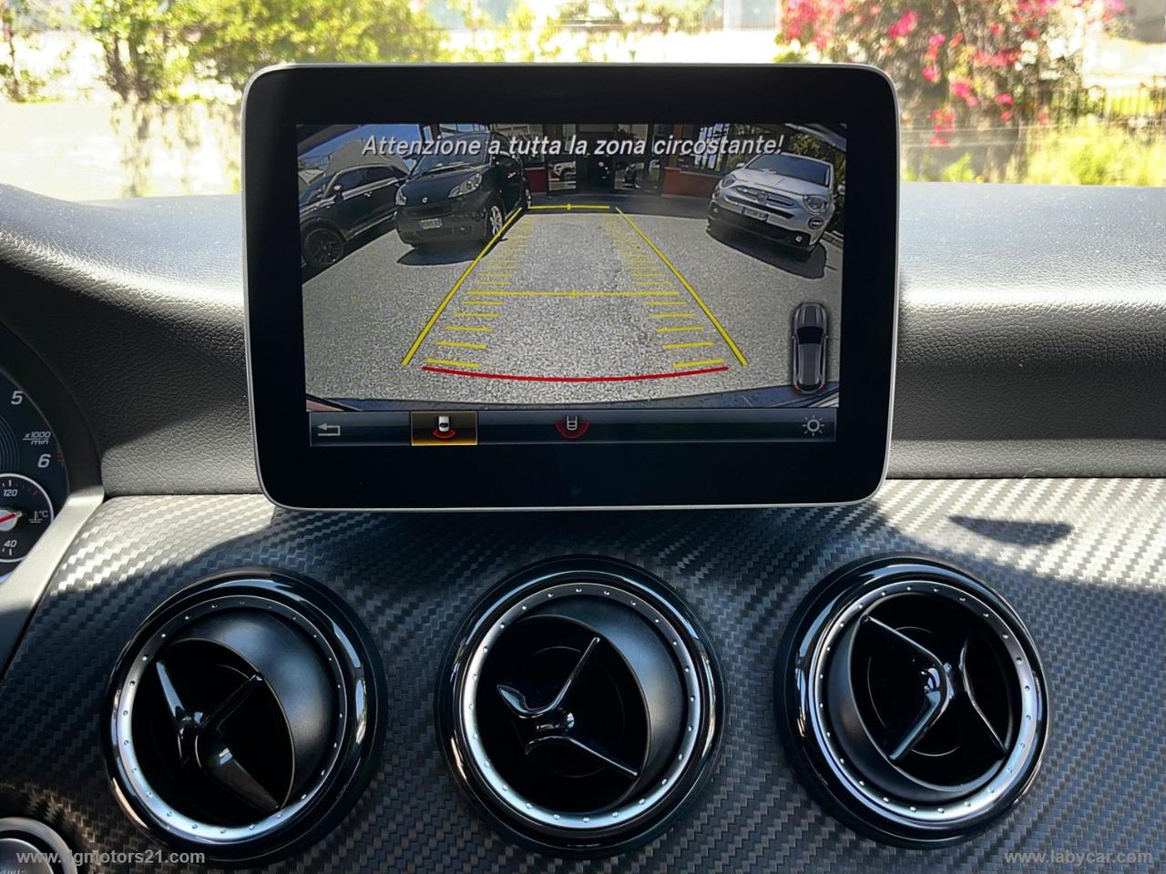 MERCEDES-BENZ GLA 200 d Automatic Sport