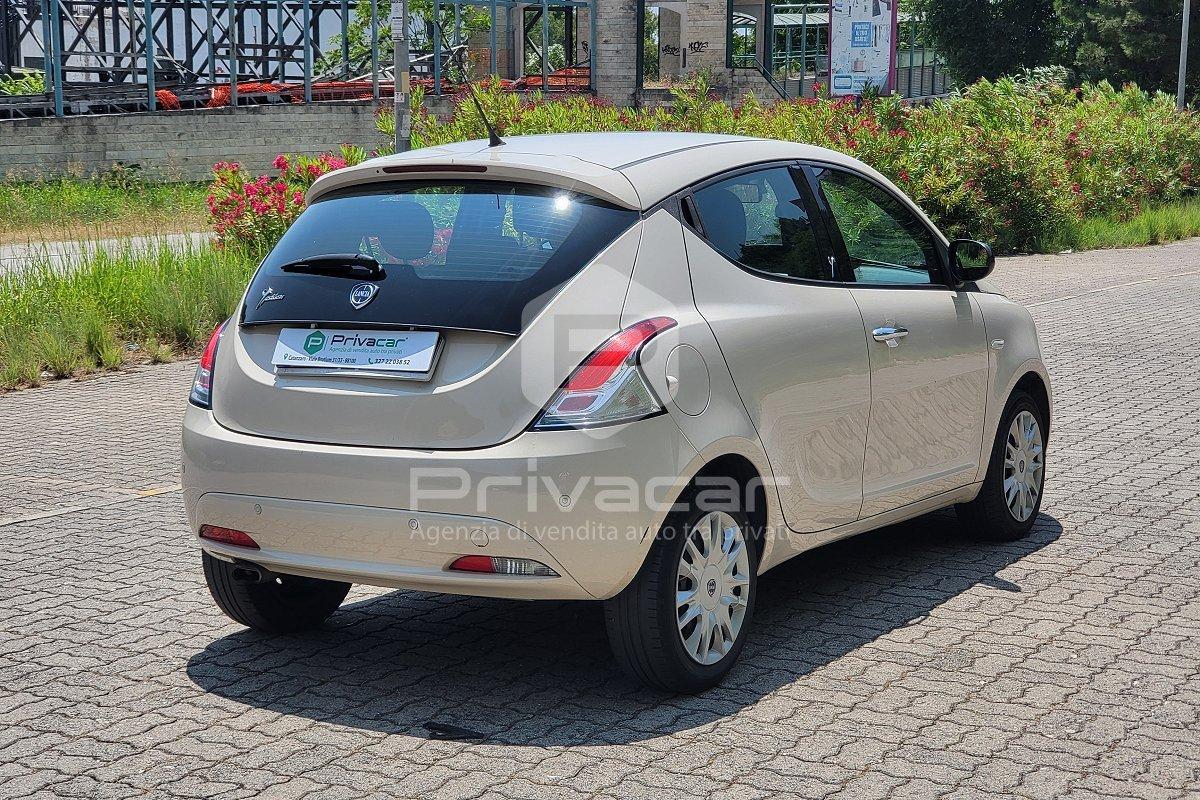 LANCIA Ypsilon 1.2 69 CV 5 porte Silver