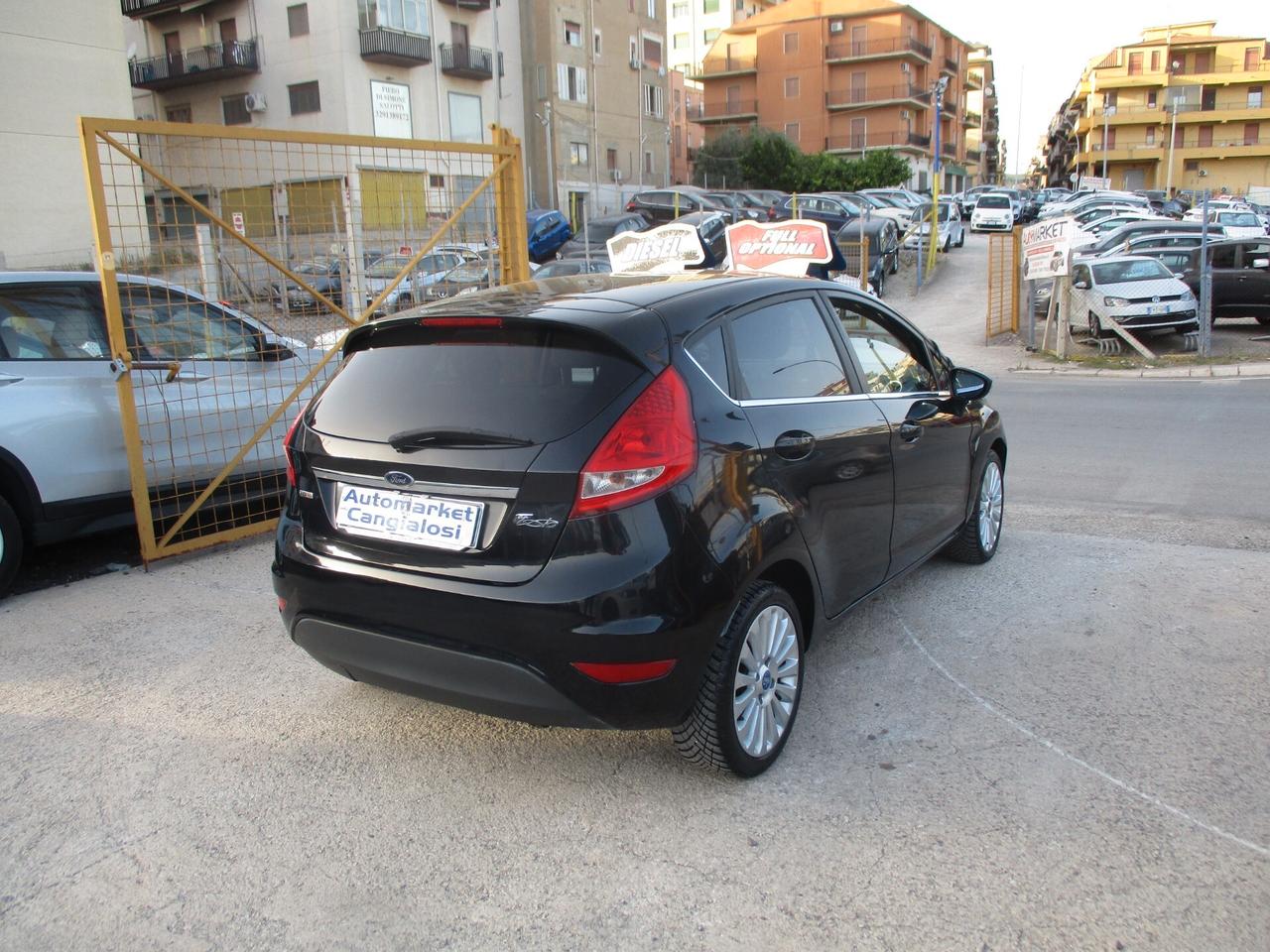 Ford Fiesta 1.4 TDCi 68CV 5 porte Titanium