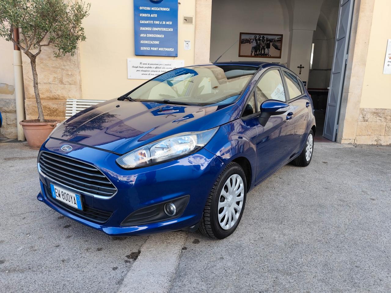 Ford Fiesta 1.5 TDCi 75CV 5 porte Titanium