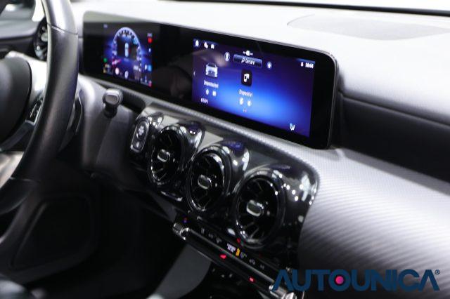MERCEDES-BENZ A 180 D AUTOMATIC EXECUTIVE PACCHETTO NIGHT FARI LED