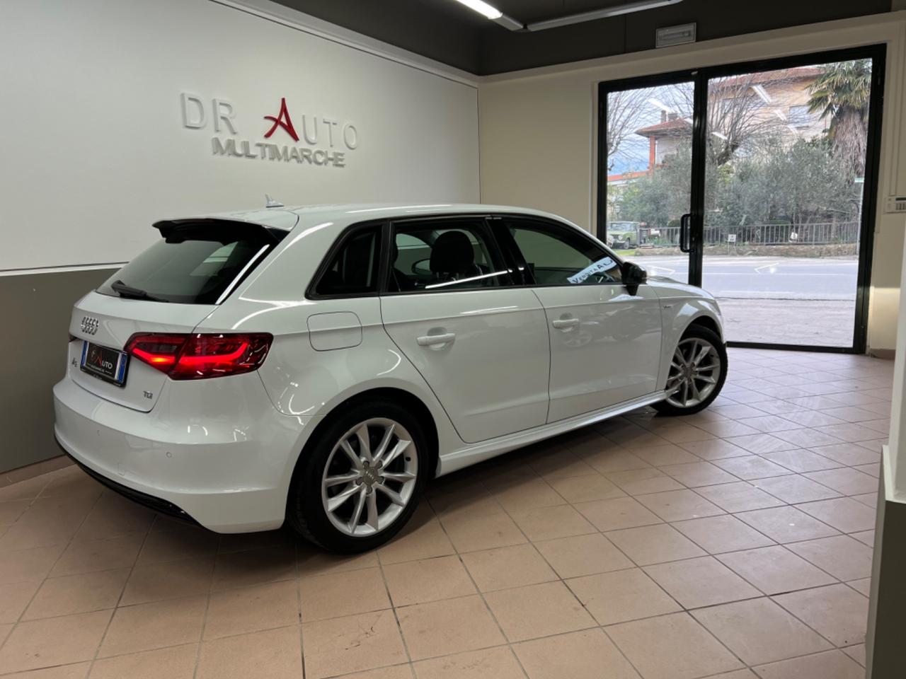 Audi A3 1.6 TDI Ambition**S Line Xenon