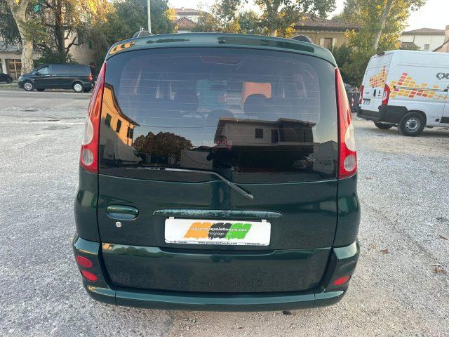 TOYOTA Yaris Verso 1.3i 16V cat Sol