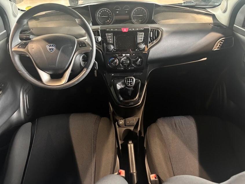 Lancia Ypsilon 1.2 69 CV 57.000KM NEOPATENTATI
