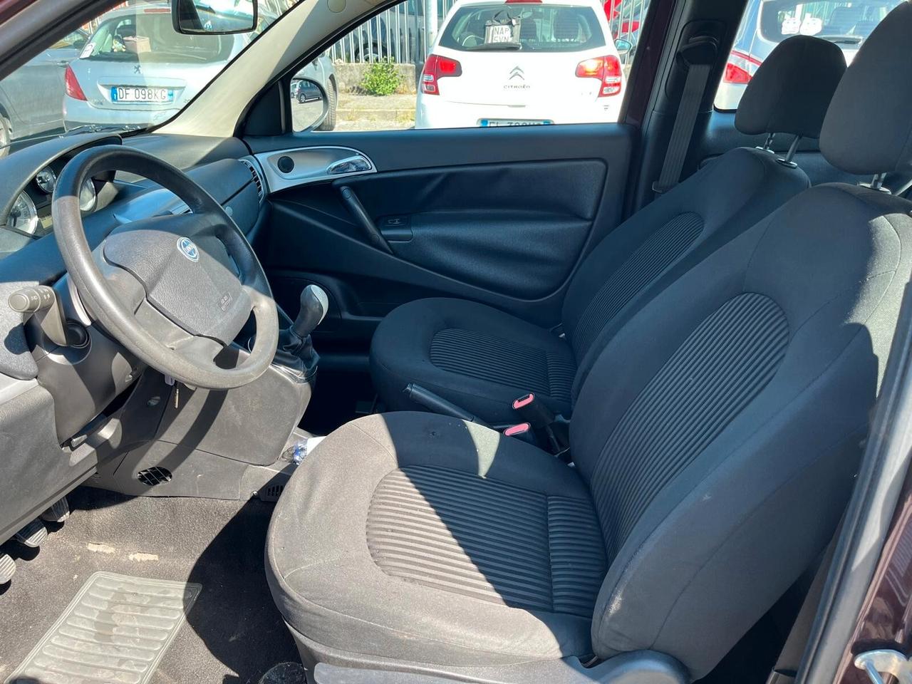 Lancia Ypsilon 1.3 MJT 75 CV Argento