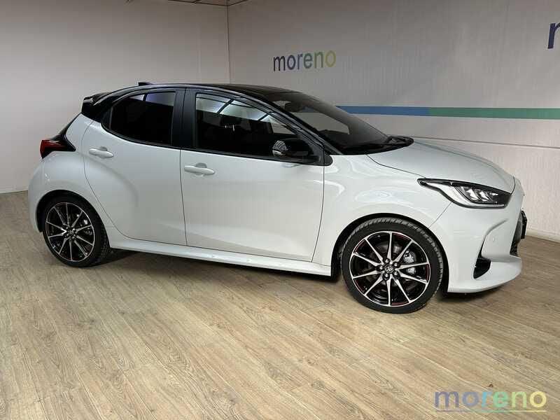 Toyota Yaris 1.5h 130 GR Sport