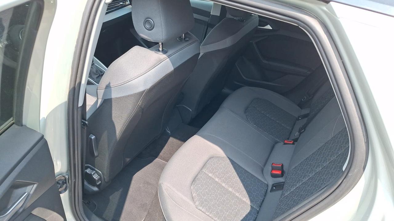 Audi A1 SPB 30 TFSI S line edition