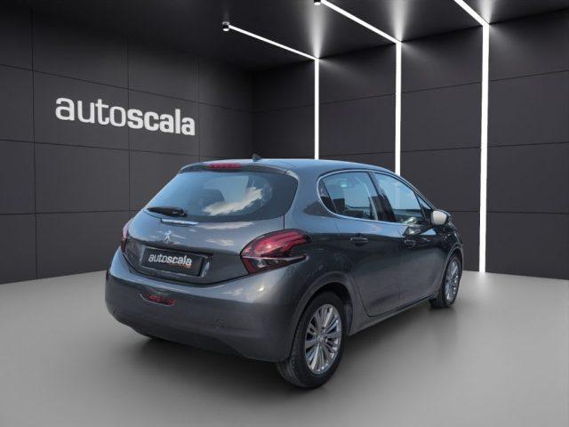PEUGEOT 208 1° serie PureTech 82 5 porte Allure