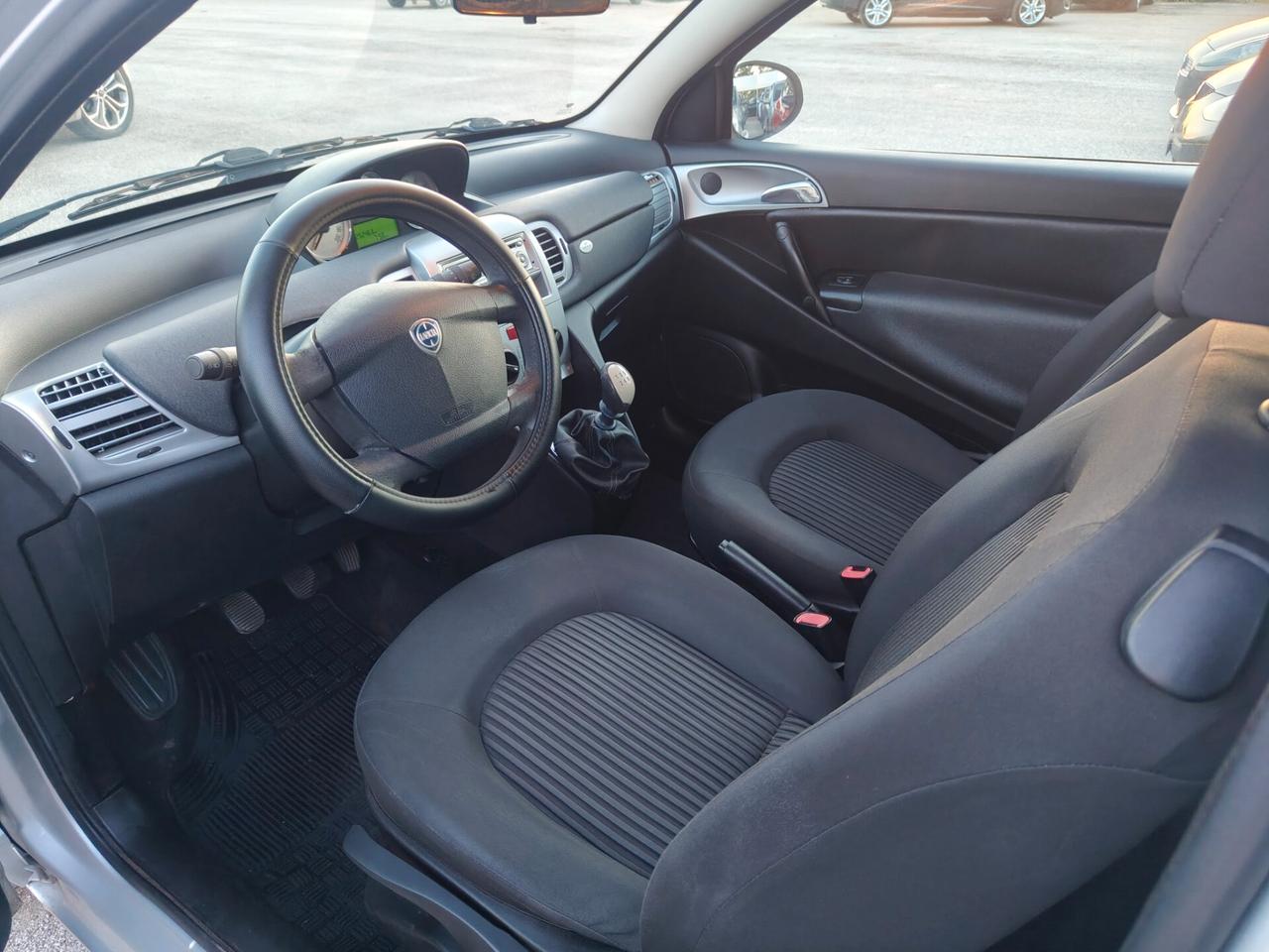 Lancia Ypsilon 1.2 New Oro GPL