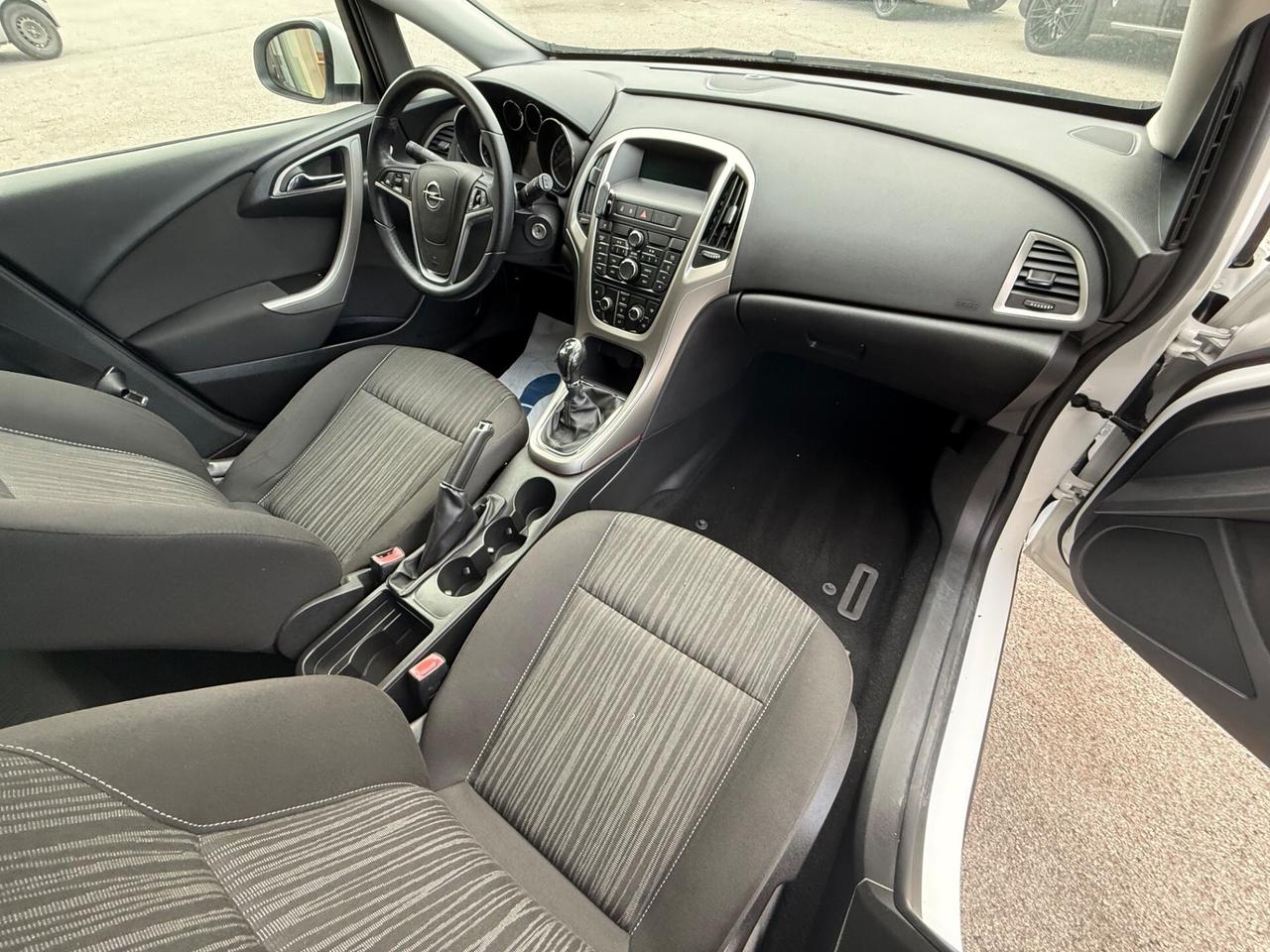 Opel Astra 1.4 100CV 5 porte Elective