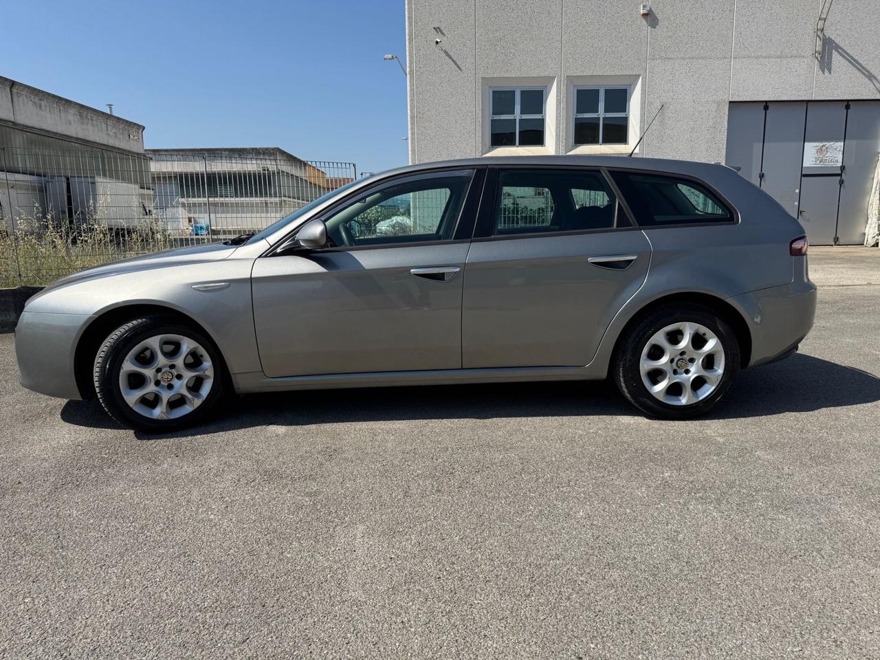 Alfa Romeo 159 1.9 JTDm Sportwagon Distinctive