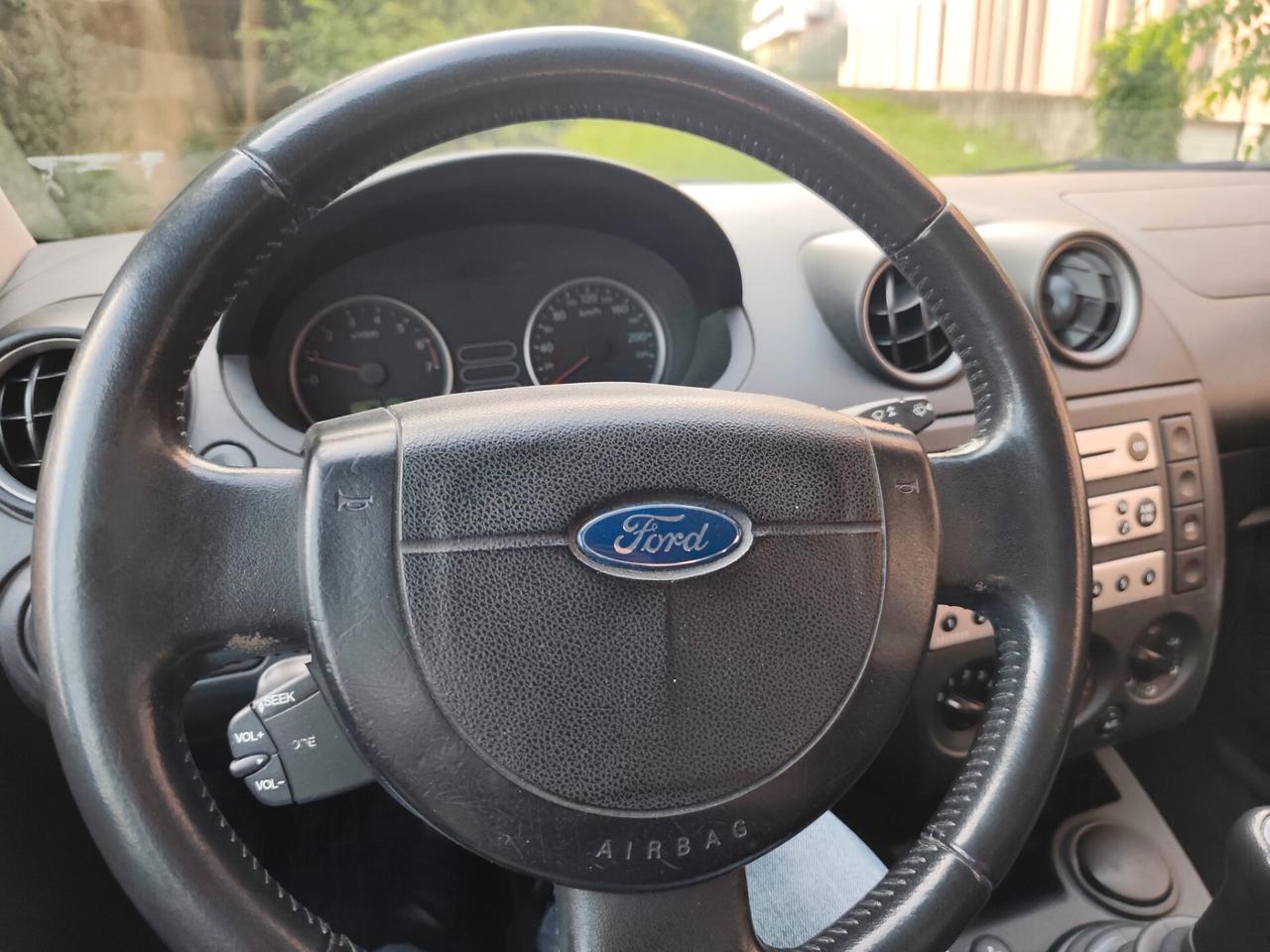 Ford Fiesta 1.2 Benz 5p 1° proprietario
