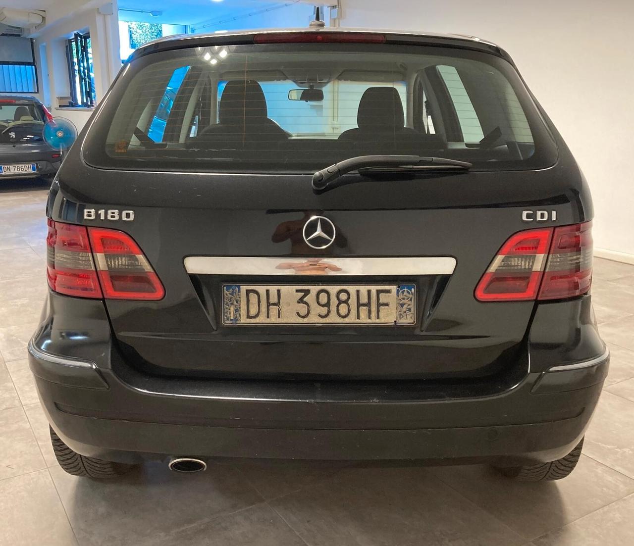 MERCEDES CLASSE B 180 - MANUALE - MARCIANTE