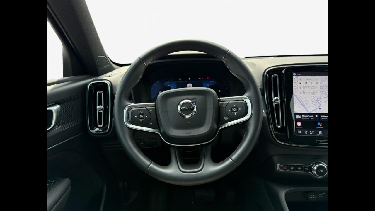 VOLVO XC40 2023 - XC40 2.0 b3 Core auto