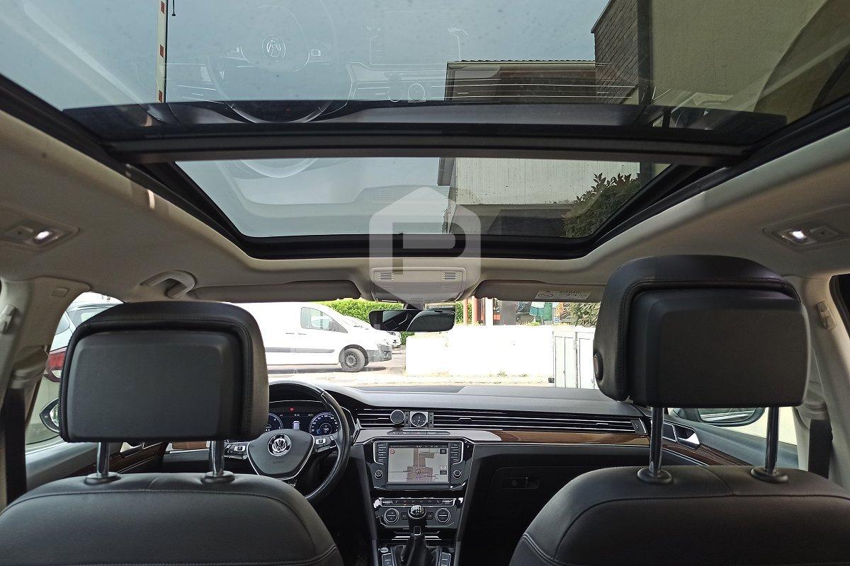 VOLKSWAGEN Passat Variant 2.0 TDI Highline BlueMotion Technology