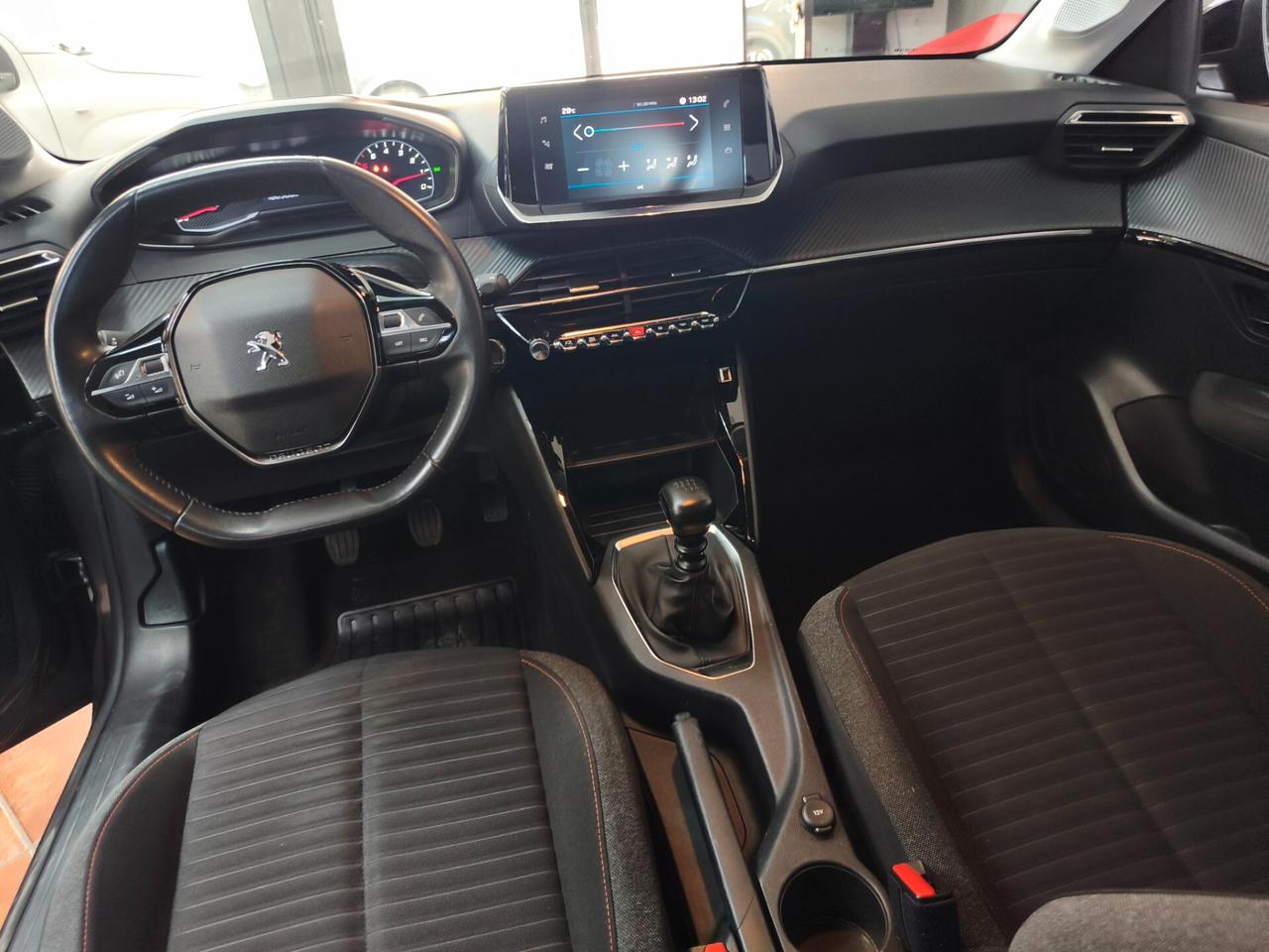 Peugeot 208 1.5 diesel 100CV