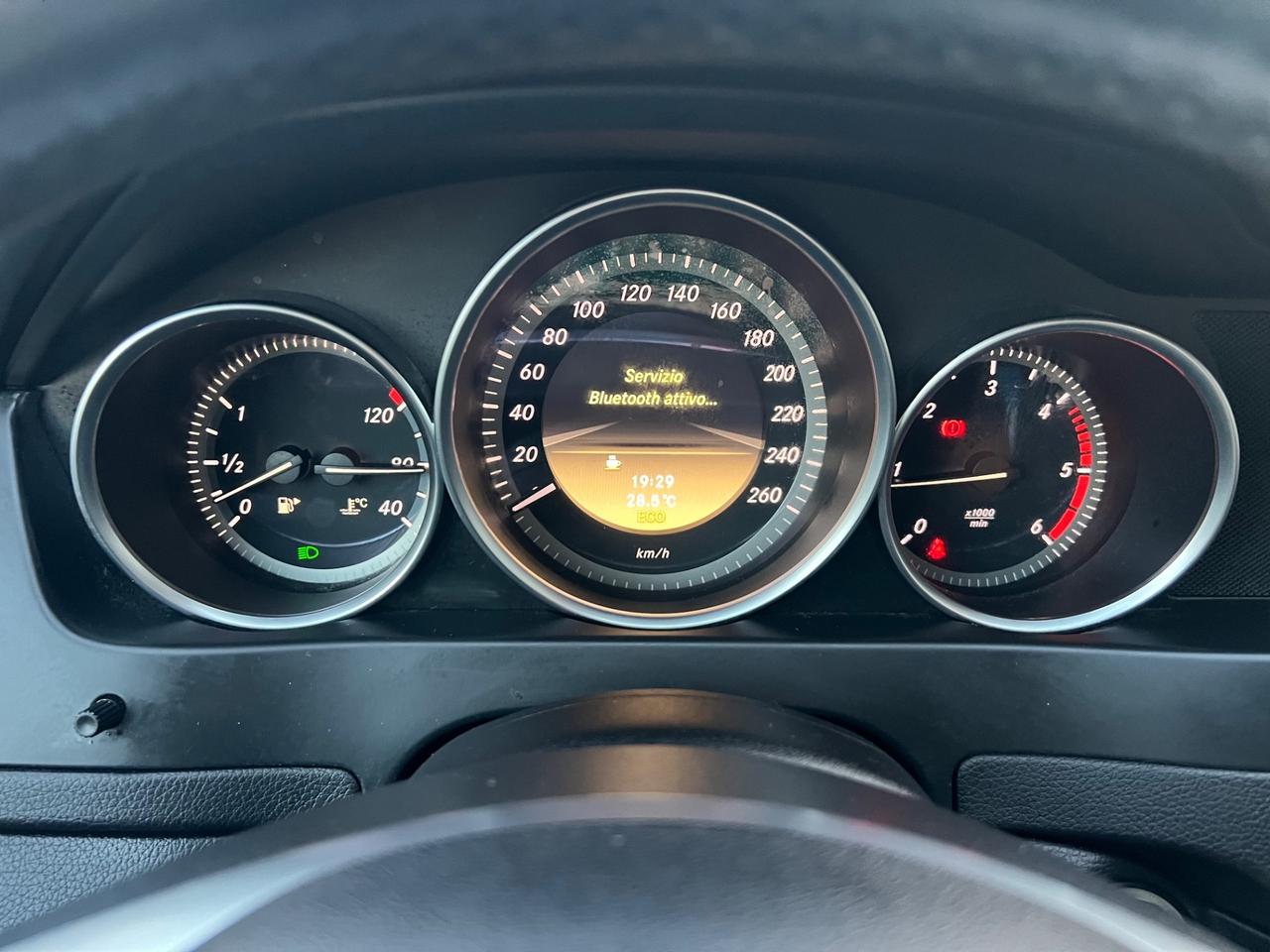 Mercedes-benz C 220 CDI BlueEFFICIENCY Avantgarde