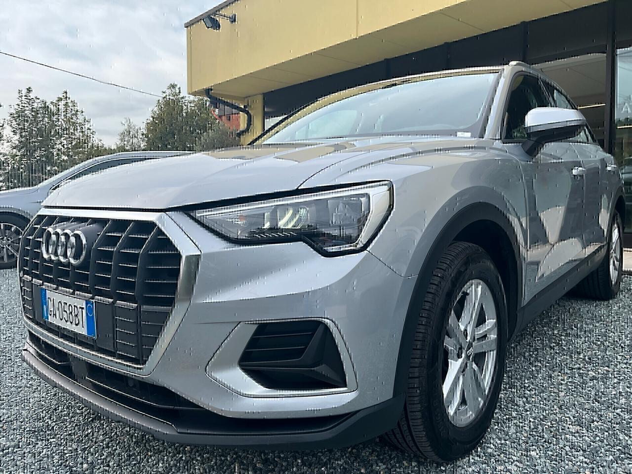 Audi Q3 35 TDI S tronic 02/2020 KM 69012