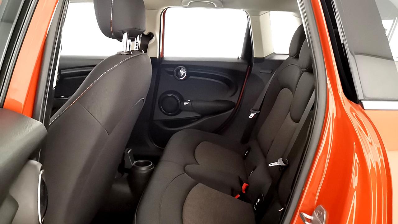 MINI Mini IV F55 2018 5p - Mini 5p 1.5 Cooper D