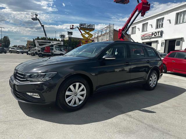 VOLKSWAGEN Passat Variant 2.0 TDI SCR EVO Business "PARI AL NUOVO"