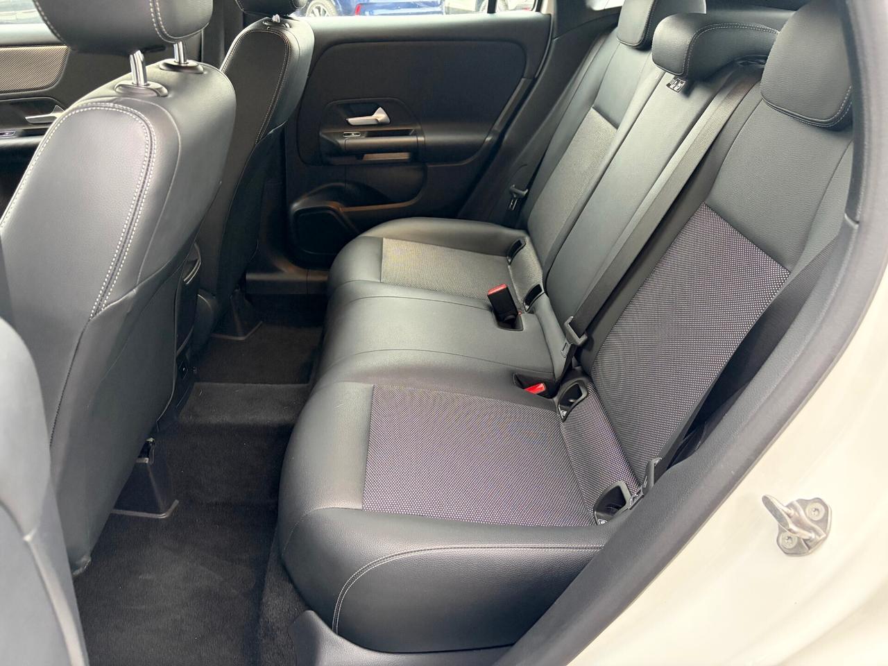 Mercedes-benz GLA 200 d Automatic Business Extra