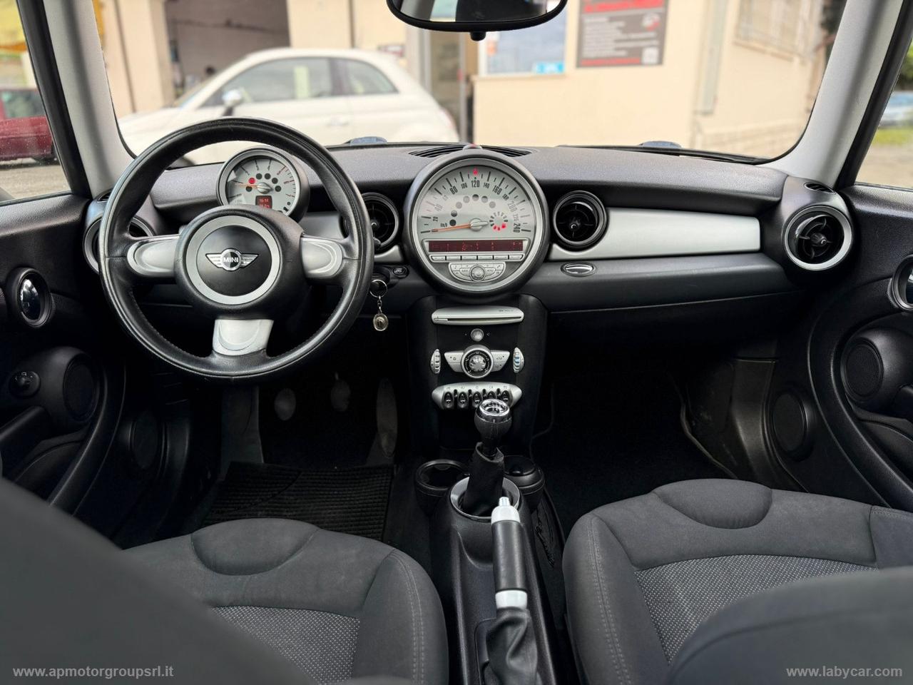 MINI 1.6 16V COOPER D