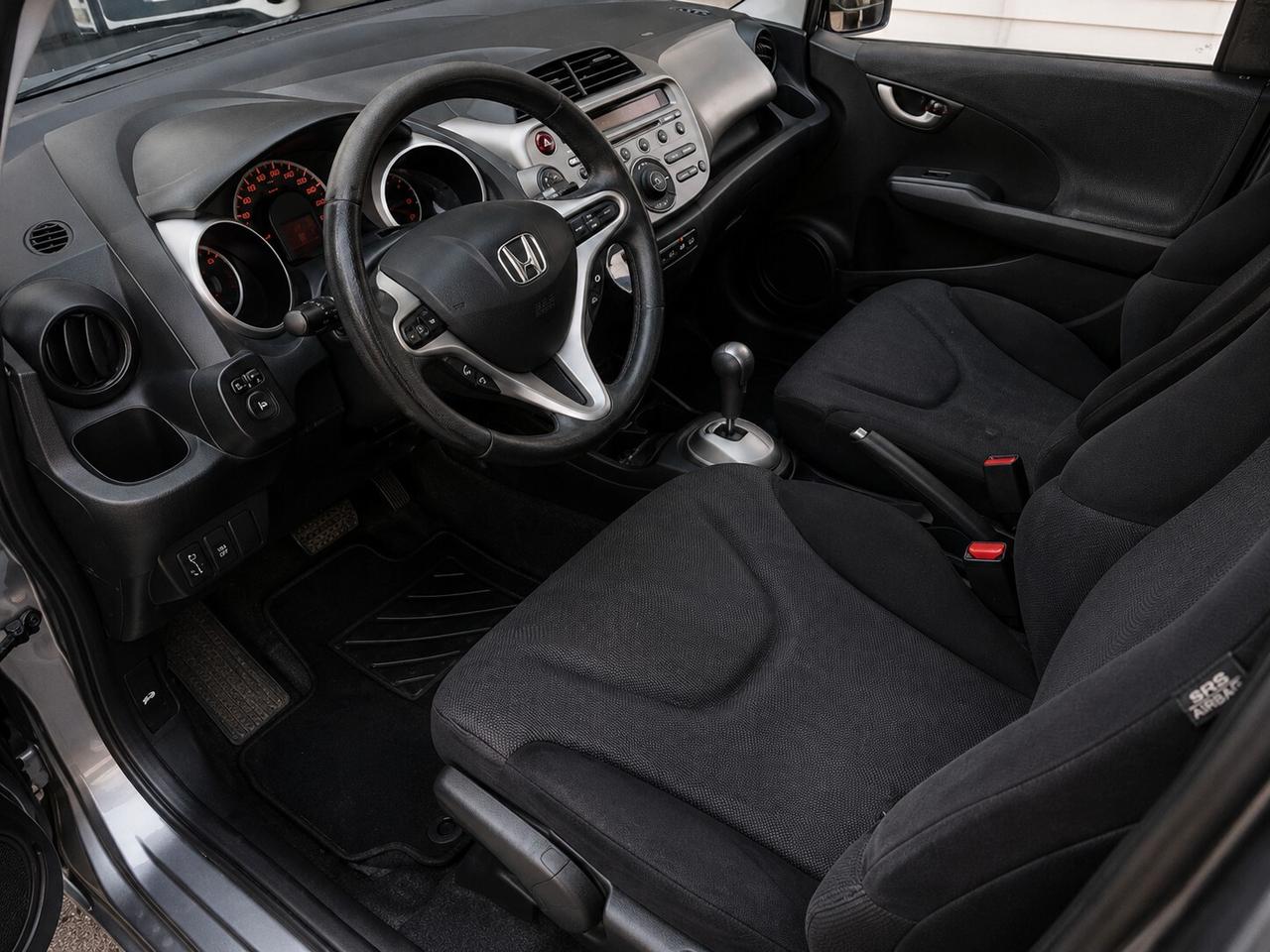 Honda Jazz 1.4 i-VTEC Elegance CVT
