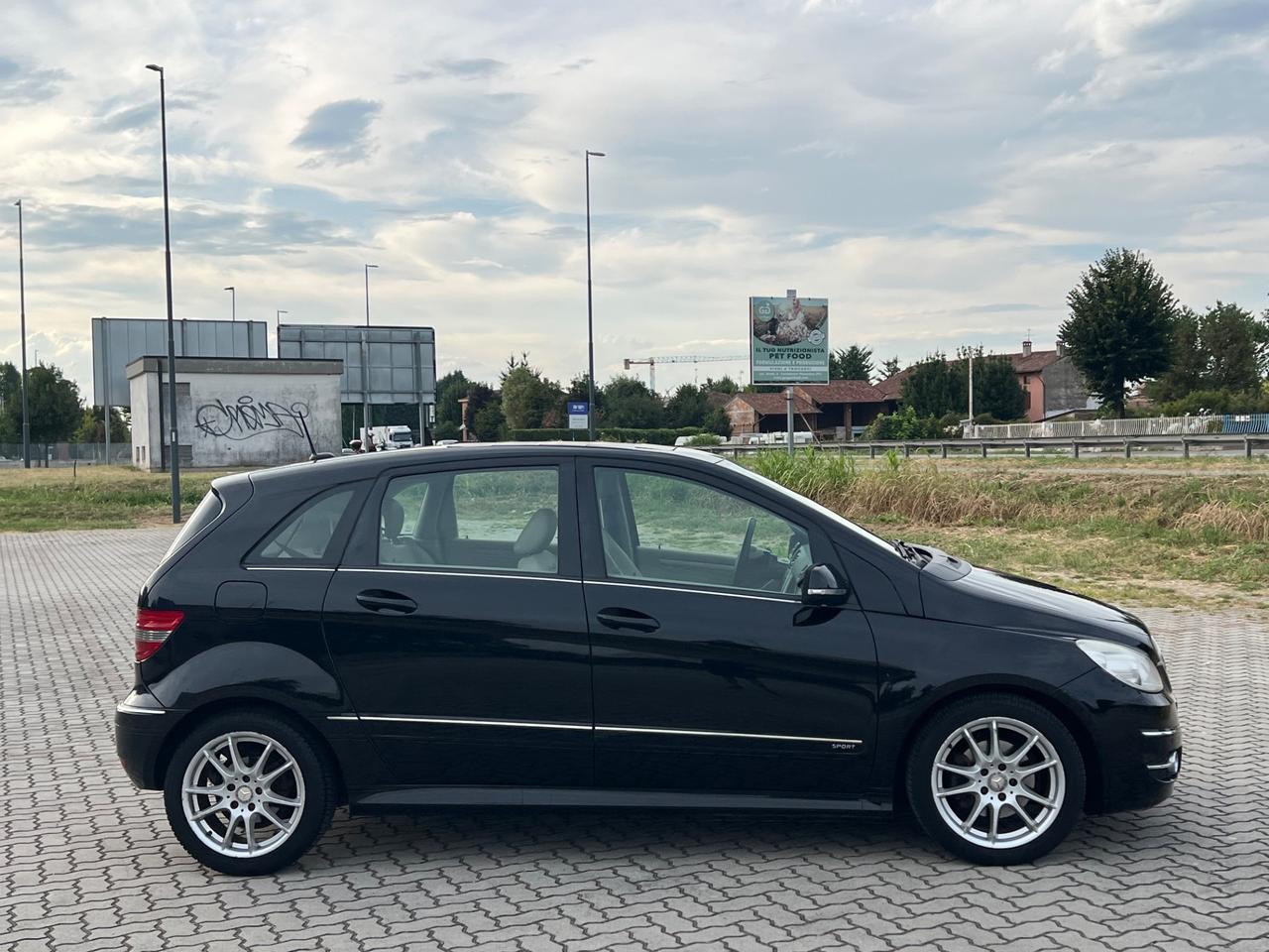 Mercedes-benz B 200 Turbo Sport