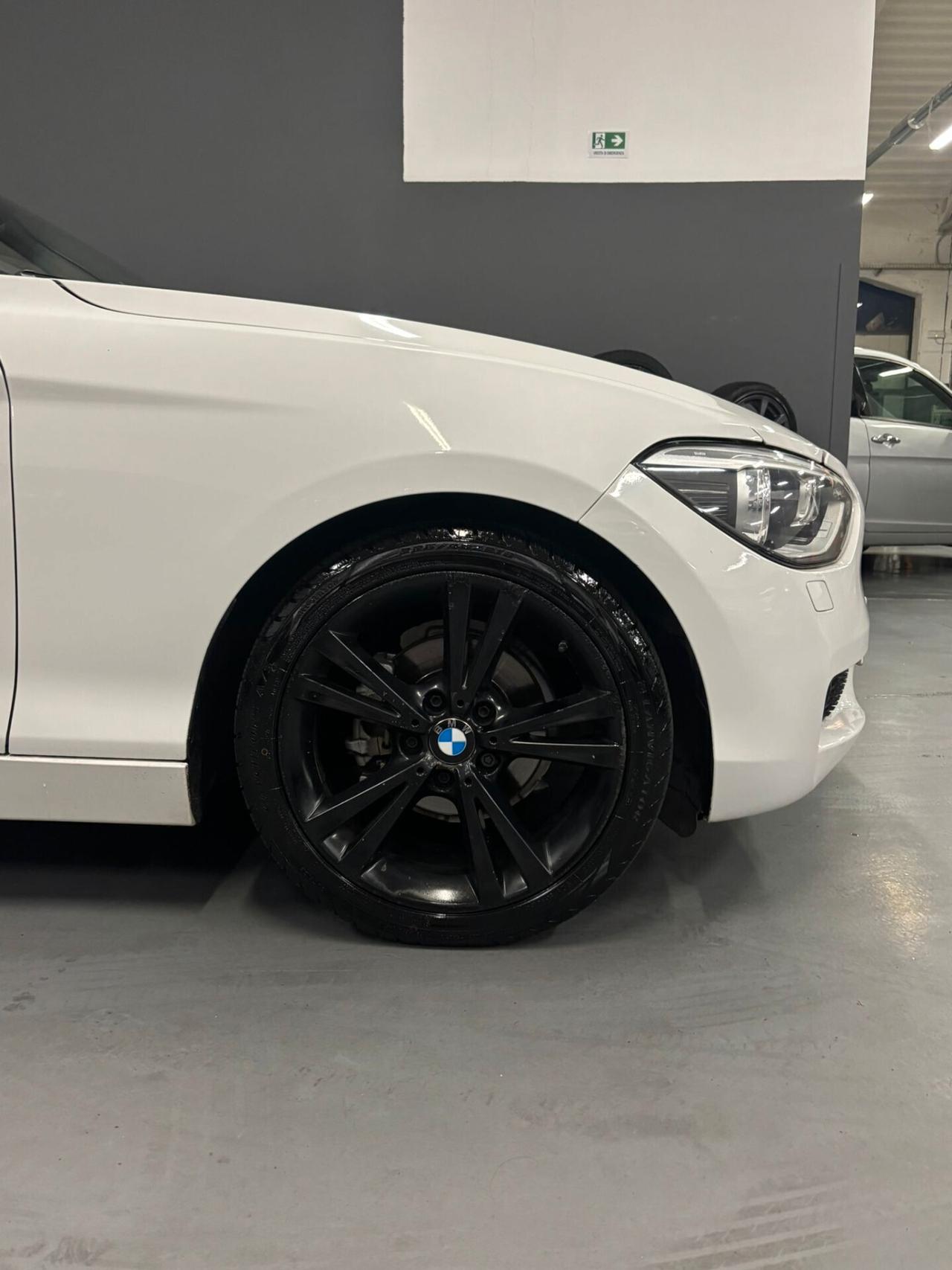 Bmw 118 118d 5p. Msport